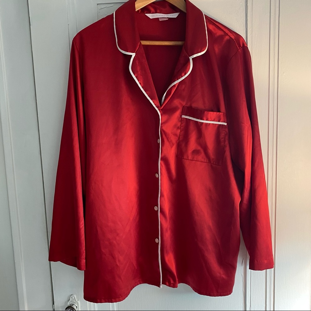 Victoria’s Secret Red Satin Sleep Shirt Size Large